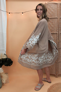*EBS FAVORITE* Magnolia Kimono