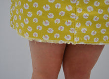 Load image into Gallery viewer, Bella Floral Skirt - Last Chance Small
